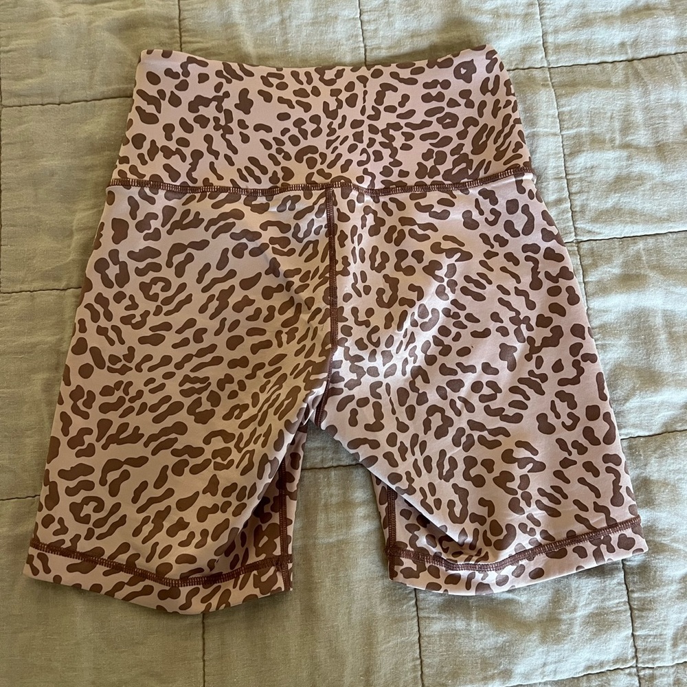 Tanlines Biker Shorts - Picture 6 of 6